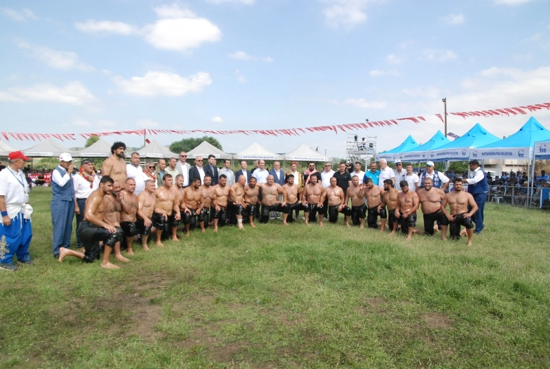 YALINTAŞ’TA KOÇ GİBİ ALTIN KEMER 