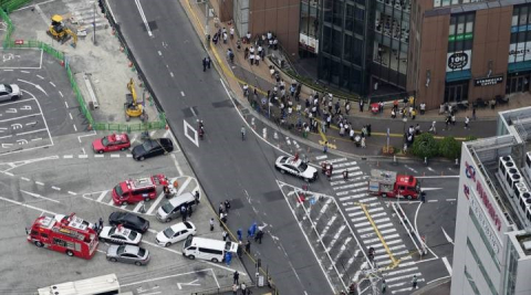 Suikaste uğrayan Japonya'nın eski Başbakanı yaşamını yitirdi