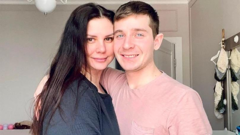 Üvey oğlundan hamile kaldı