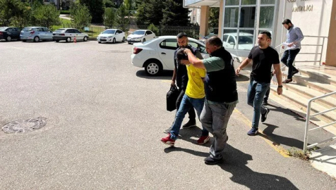 Beşiktaşlı futbolculara saldıran taraftar adliyeye sevk edildi