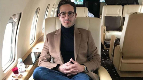 Tinder Avcısı şimdi de...