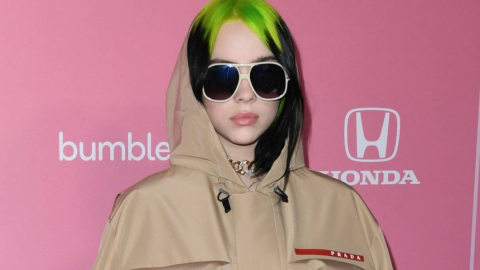 Billie Eilish Gucci'nin gözlük kampanyasında