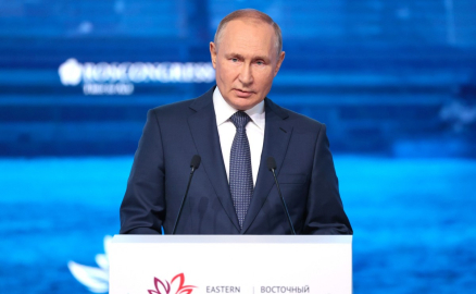 Putin: "Batı'nın yaptırımları boyun eğdirmeye yönelik" 