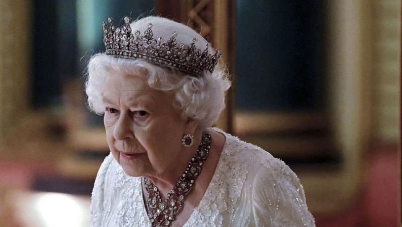 Kraliçe II. Elizabeth kimdir? Kraliçe Elizabeth hangi soydan, annesi ve babası kim? 