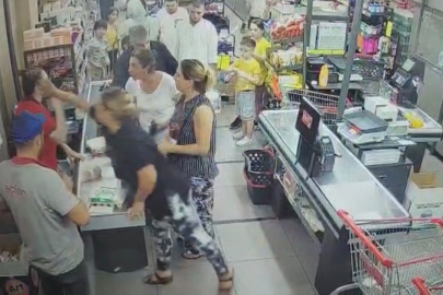 Kadın kasiyere tokatlı saldırı