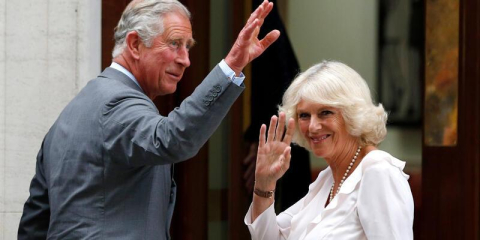 Kralın sosis parmakları korku yarattı