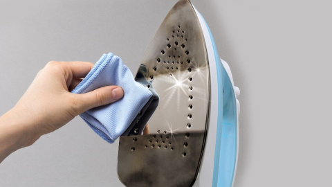 Kirli ütü nasıl temizlenir? 