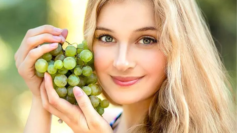 Sağlıklı parlak bir cilt için bu gıdayı tüketin