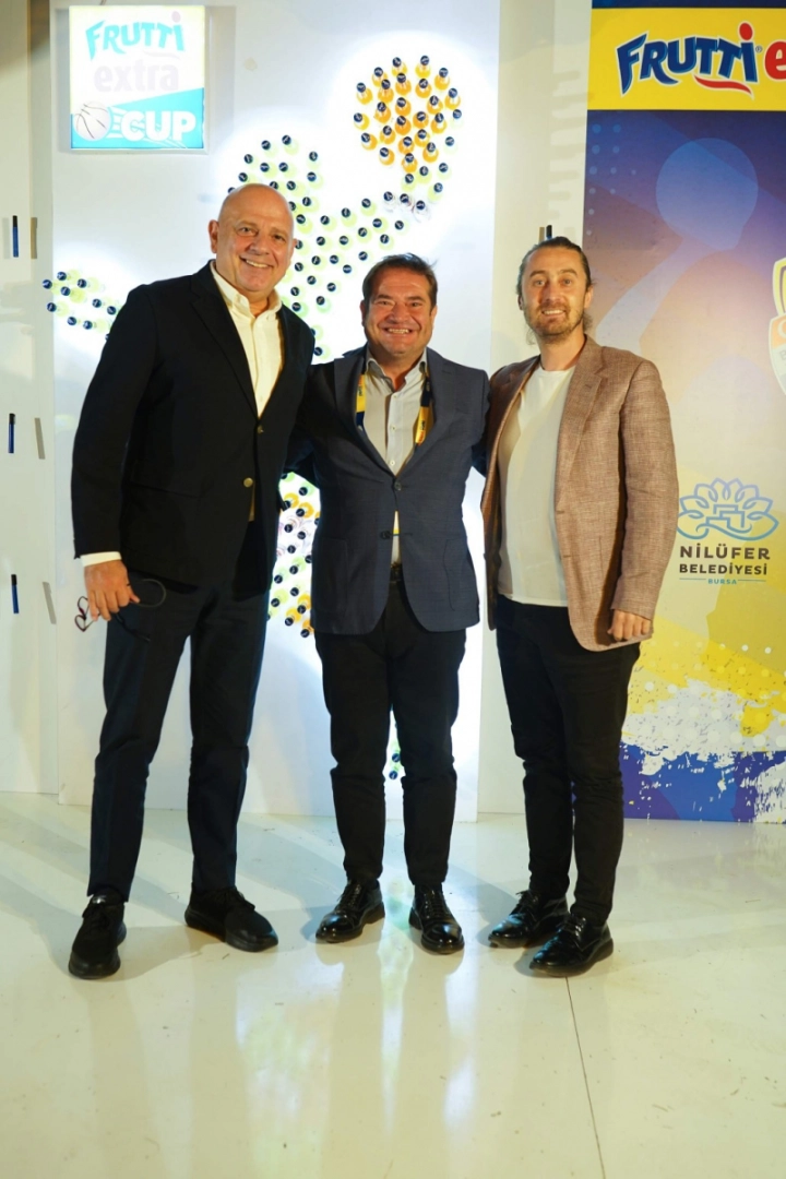 Frutti Extra Cup’ta gala gecesi