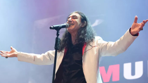 Murat Kekili'den sevenlerine büyük sürpriz! 