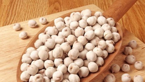 Günde bir avuç beyaz leblebi...