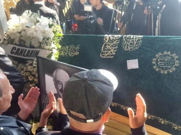 Halit Kıvanç son yolculuğuna uğurlandı
