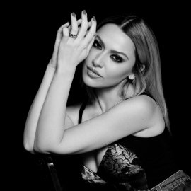 Hadise'nin yeni evi dudak uçuklattı