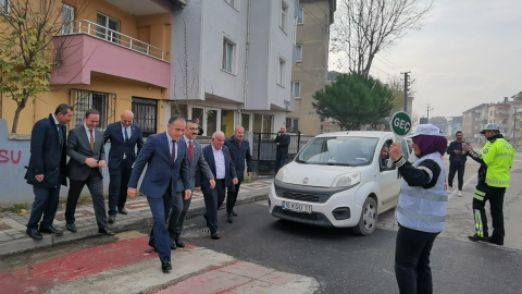 Okul önlerinde kurallara uymayanlara sıkı denetim