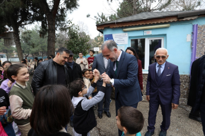 Küçük mavi kapaklarla gelen mutluluk