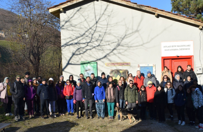 Doğa tutkunları yılın ilk yürüyüşüne çıktı