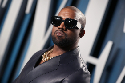 Kanye West yeni sevgilisiyle evlendi
