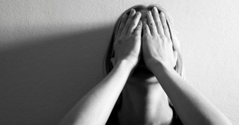 15 günden uzun süren depresif duruma dikkat!