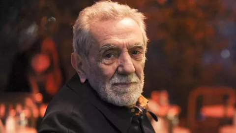 Aydemir Akbaş kimdir?