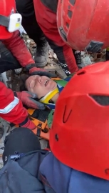 52 saat sonra kurtarıldı 'Hepinizi çok seviyorum' dedi