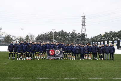 Fenerbahçe'den destek pankartı