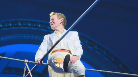 73 yaşındaki ip cambazı tehlikeye meydan okuyor