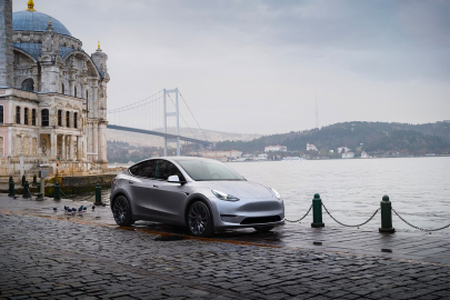 Tesla fırsatçıları ofsayta düşürdü