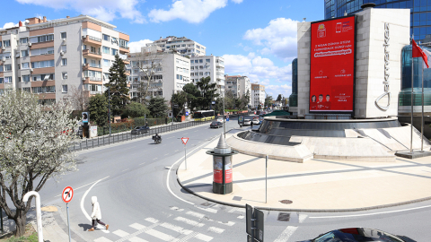 Ünlülerden 'Kırmızı Işık Yak' desteği