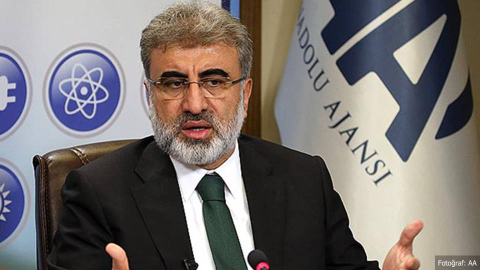 Eski bakan Taner Yıldız hastaneye kaldırıldı