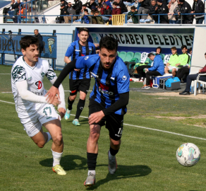 Karacabey Belediyespor sahadan galip ayrıldı