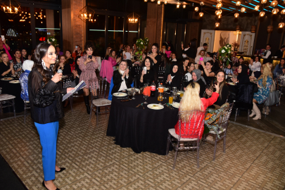 Bursalı hanımlar iftarda buluştu