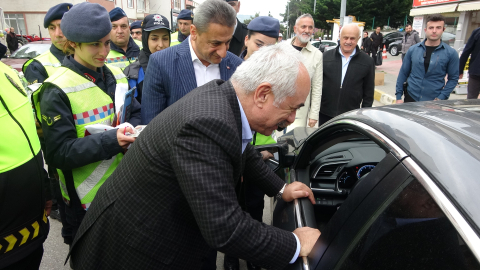 Bakan Yardımcısı'ndan sürücülere kemer kontrolü