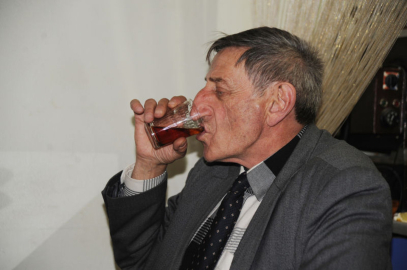 Burnu ile rekor kıran adam hayatını kaybetti!