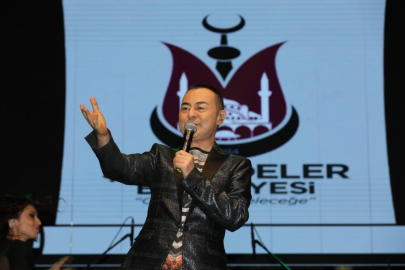 Serdar Ortaç, Manisa'yı coşturdu