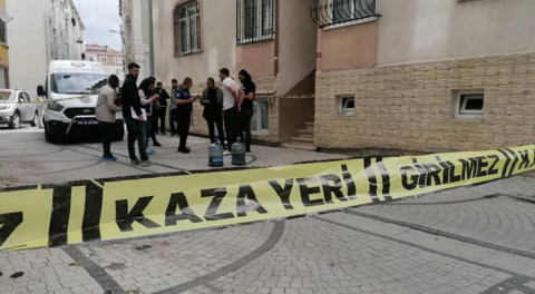 16 yaşındaki çocuk anne ve ablasını öldürdü!