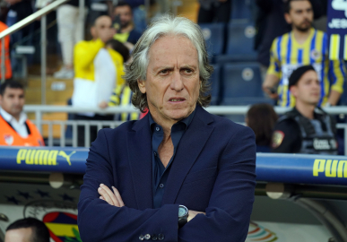 Jorge Jesus, ilk derbi galibiyetinin peşinde