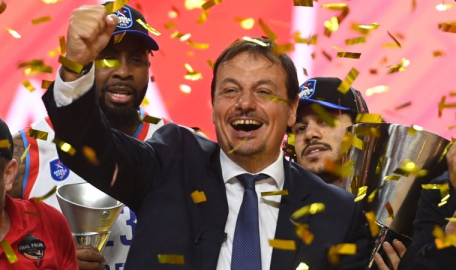 Anadolu Efes tarihinin en başarılı koçları