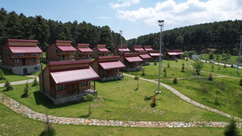 Günler öncesinden yer ayırdılar...