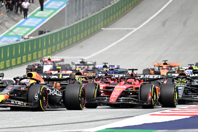 Formula 1 heyecanı İngiltere'de