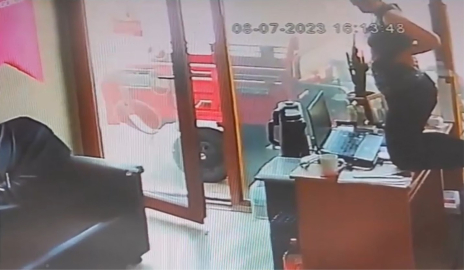 Yılan sinsi çıktı öyle bir yere girdi ki!