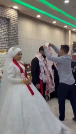 45 metrelik düğün hediyesi hayrete düşürdü