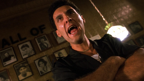 Kamera açısı bir filmin duygusunu nasıl güçlendirir?