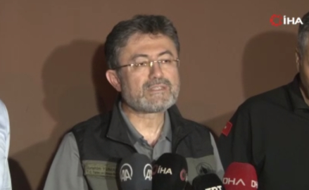Bakan Yumaklı'dan Hatay'daki yangınlar hakkında açıklama