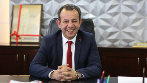 Tanju Özcan, CHP'den ihraç edildi