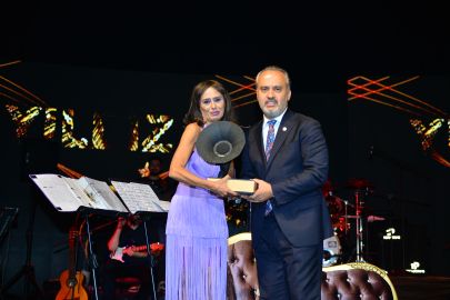 Bursa'dan bir 'Yıldız' geçti