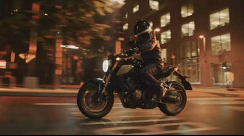 Gece motosiklet sürerken nasıl önlem almalıyız?