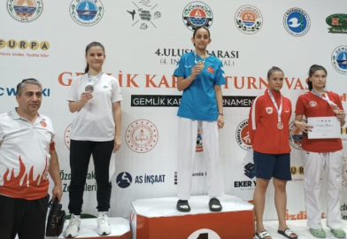 Karate Turnuvası'na Bursalı sporcu damga vurdu