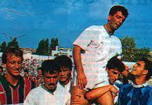 Bursaspor'un efsanesi İmparator Nejat Biyediç kimdir?