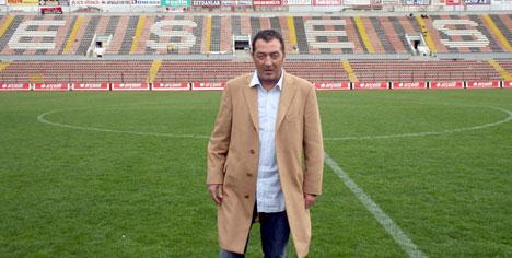 Eskişehirspor Nejat Biyediç'i andı