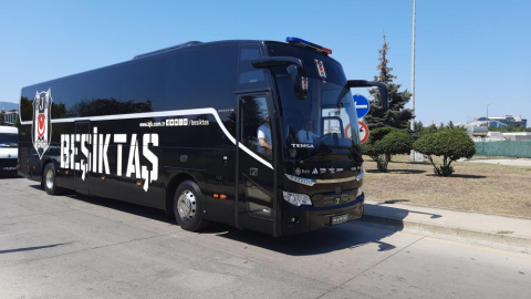 Siyah-beyazlılar Bükreş'te